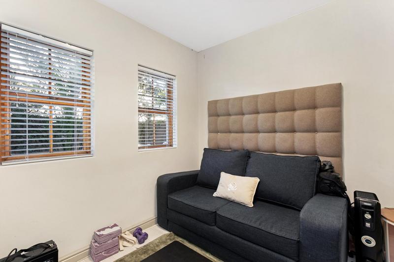 To Let 2 Bedroom Property for Rent in Sea Point Western Cape